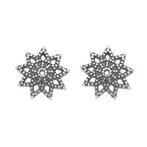 Brinco-Flor-Trabalhada-em-Bolinhas-com-Prata-Envelhecida Brinco-Flor-Trabalhada-em-Bolinhas-com-Prata-Envelhecida