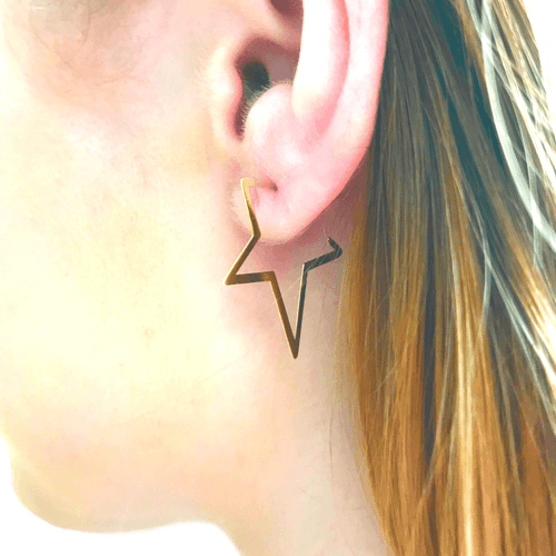 Brinco-Estrela-Media-em-Ouro-18K Brinco-Estrela-Media-em-Ouro-18K